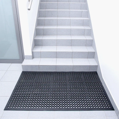 Mata gumowa ażurowa z najazdem 90x150 cm