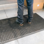 Mata Odporna na olej i środki chemiczne 1,5x0,9m