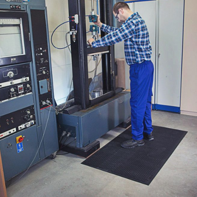 Mata stanowiskowa Szachownica 175x115cm