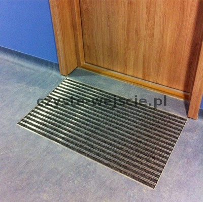 Wycieraczka w ramce aluminiowej z wkładem rypsowym (17 mm)