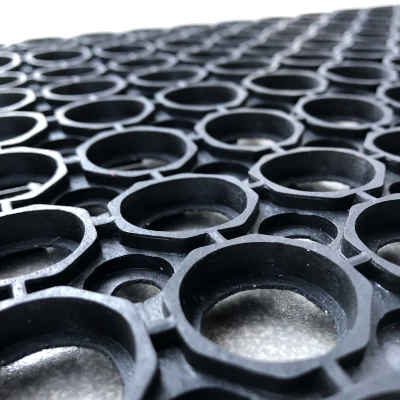 Mata gumowa ażurowa z najazdem 120x180 cm